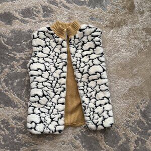 Faux Fur Vest with Knit Lining (Size: S)